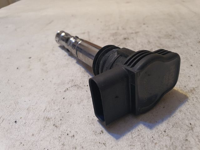 bontott AUDI A4 B6 Gyújtótrafó