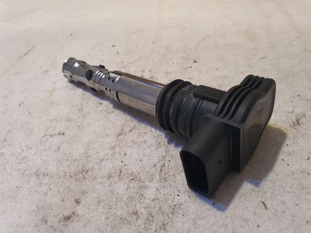 bontott AUDI A4 B6 Gyújtótrafó