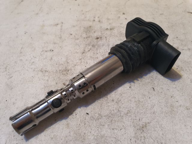 bontott AUDI A4 B6 Gyújtótrafó