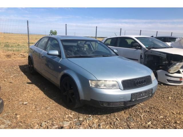 bontott AUDI A4 B6 Hengerfej Vízkivezető