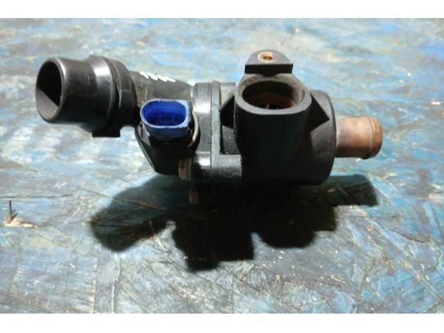 bontott AUDI A4 B6 Hengerfej Vízkivezető