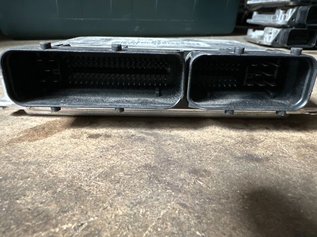 bontott AUDI A4 B6 Motorvezérlő