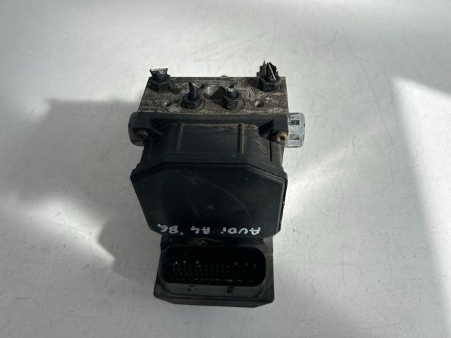 bontott AUDI A4 B6 ABS Kocka