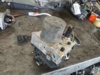 bontott AUDI A4 B6 ABS Kocka