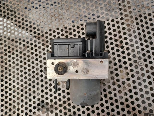 bontott AUDI A4 B6 ABS Kocka