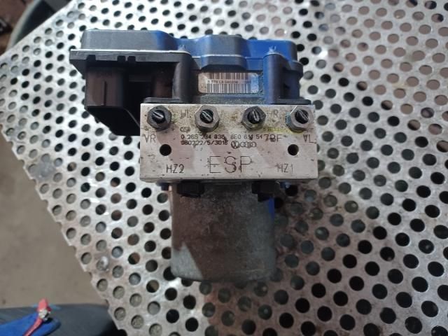 bontott AUDI A4 B6 ABS Kocka