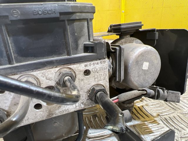 bontott AUDI A4 B6 ABS Kocka