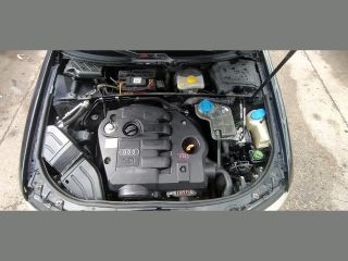 bontott AUDI A4 B6 Bal első Lengéscsillapító