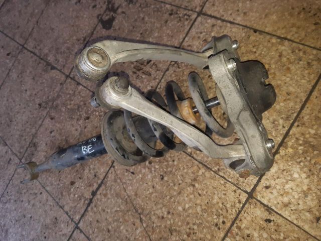 bontott AUDI A4 B6 Bal első Lengéscsillapító