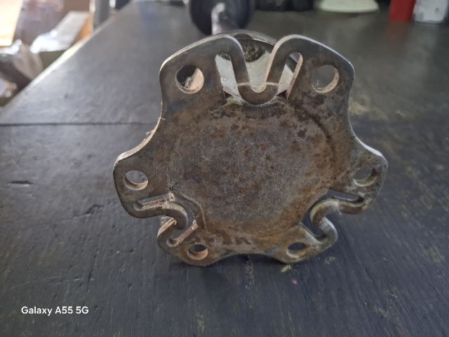 bontott AUDI A4 B6 Bal Féltengely