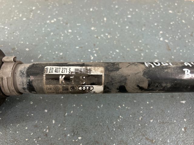 bontott AUDI A4 B6 Bal Féltengely