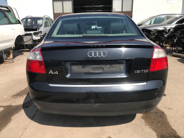 bontott AUDI A4 B6 Bal hátsó Rugó