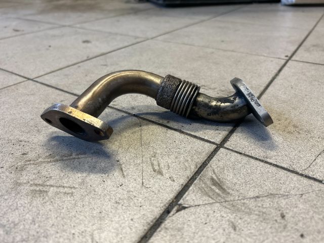 bontott AUDI A4 B6 EGR Hűtő Cső