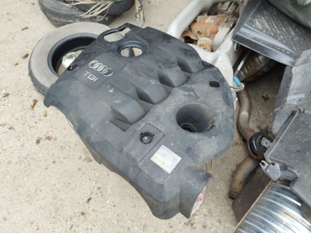 bontott AUDI A4 B6 Felső Motorburkolat