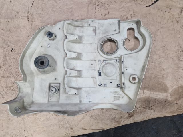 bontott AUDI A4 B6 Felső Motorburkolat