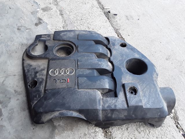 bontott AUDI A4 B6 Felső Motorburkolat