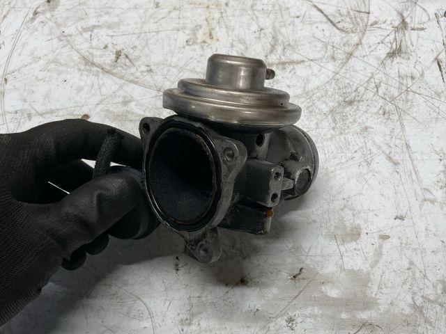 bontott AUDI A4 B6 Fojtószelep (Mechanikus)