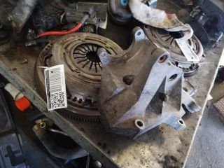 bontott AUDI A4 B6 Generátor Tartó Bak