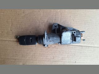 bontott AUDI A4 B6 Gyújtáskapcsoló Házzal