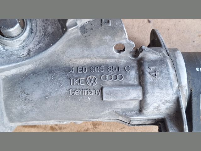 bontott AUDI A4 B6 Gyújtáskapcsoló Házzal