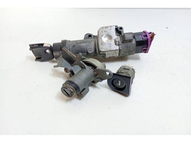 bontott AUDI A4 B6 Gyújtáskapcsoló