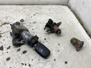 bontott AUDI A4 B6 Gyújtáskapcsoló