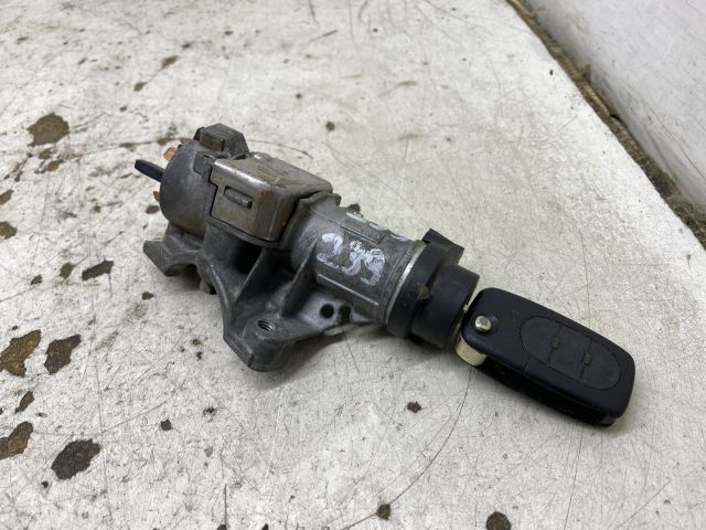 bontott AUDI A4 B6 Gyújtáskapcsoló