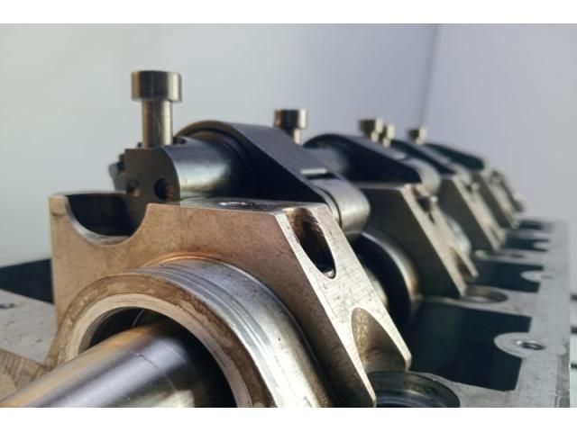 bontott AUDI A4 B6 Hengerfej