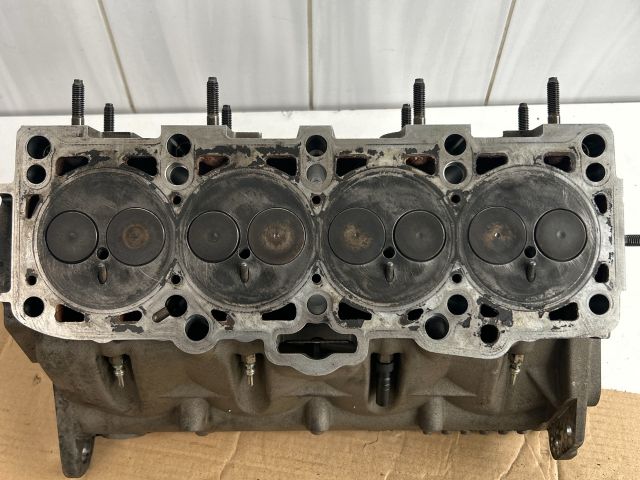 bontott AUDI A4 B6 Hengerfej