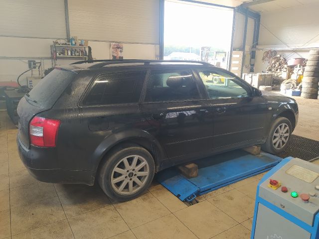 bontott AUDI A4 B6 Homlokfal (Üres lemez)