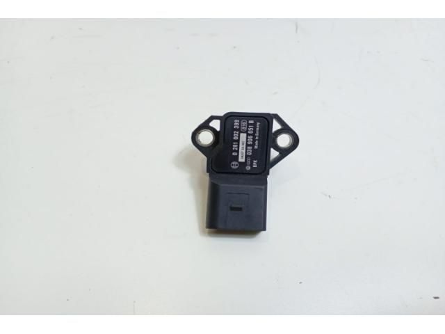 bontott AUDI A4 B6 Jeladó (Magában)