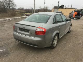 bontott AUDI A4 B6 Jobb első Féknyereg Munkahengerrel