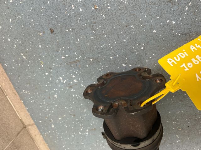bontott AUDI A4 B6 Jobb Féltengely
