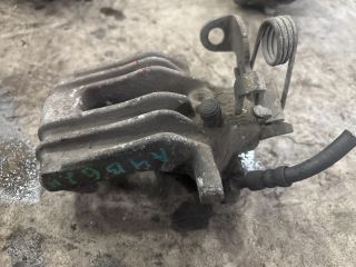 bontott AUDI A4 B6 Jobb hátsó Féknyereg Munkahengerrel