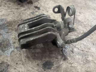 bontott AUDI A4 B6 Jobb hátsó Féknyereg Munkahengerrel