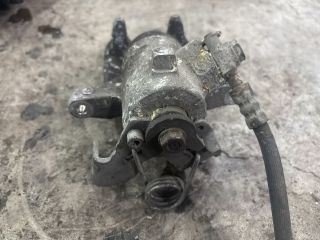 bontott AUDI A4 B6 Jobb hátsó Féknyereg Munkahengerrel