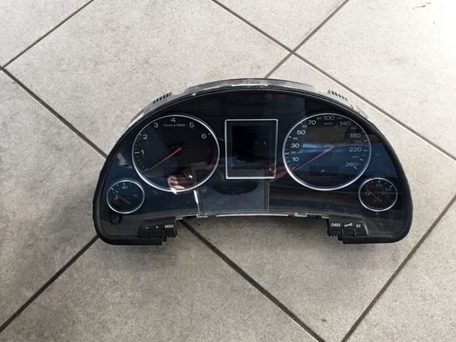 bontott AUDI A4 B6 Kilométeróra