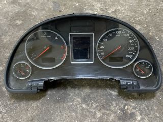 bontott AUDI A4 B6 Kilométeróra