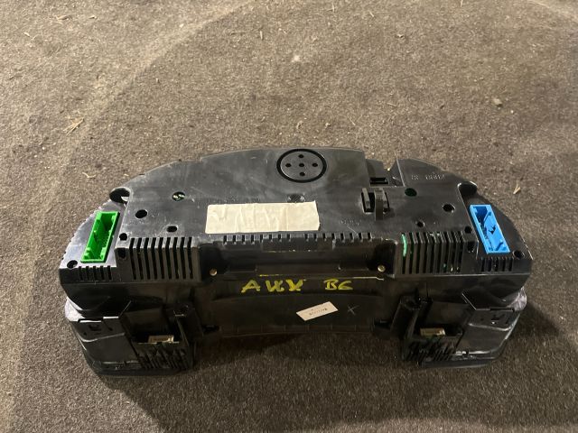 bontott AUDI A4 B6 Kilométeróra