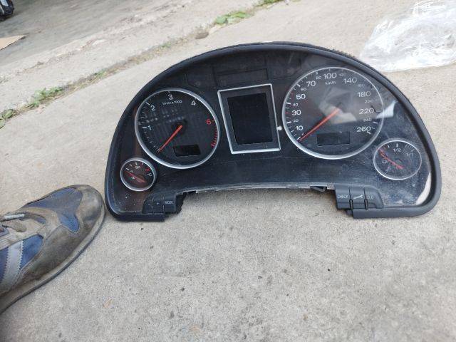 bontott AUDI A4 B6 Kilométeróra