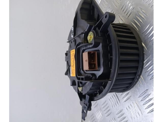 bontott AUDI A4 B6 Klímahűtő Ventilátor