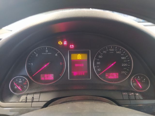 bontott AUDI A4 B6 Komplett Vezérlés Burkolat