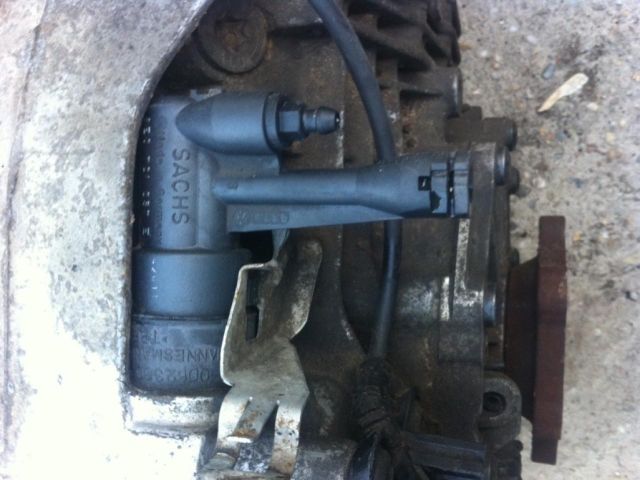 bontott AUDI A4 B6 Kuplung Munkahenger