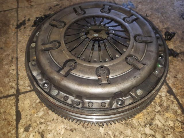 bontott AUDI A4 B6 Kuplung Szett Lendkerékkel