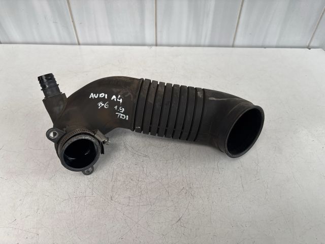 bontott AUDI A4 B6 Légbeömlő Cső