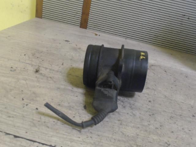 bontott AUDI A4 B6 Légtömegmérő