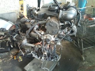 bontott AUDI A4 B6 Motor (Fűzött blokk hengerfejjel)