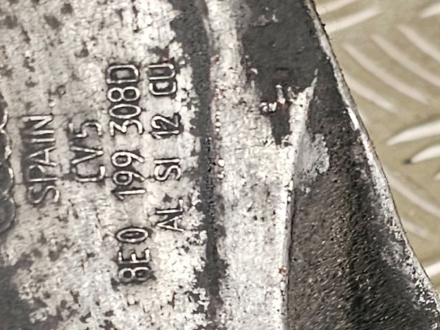 bontott AUDI A4 B6 Motor Tartó Bak (Fém)