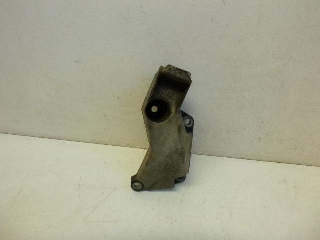 bontott AUDI A4 B6 Motor Tartó Bak (Fém)