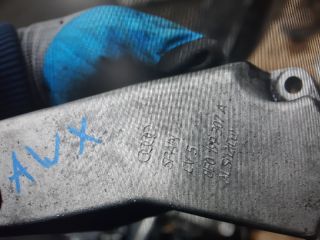 bontott AUDI A4 B6 Motor Tartó Bak (Fém)